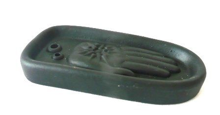 Candele: Räucherstäbchenhalter - Healing Hand schwarz – Nuovo e nell'imballaggio originale da Mauren venduto da Yeelen 1