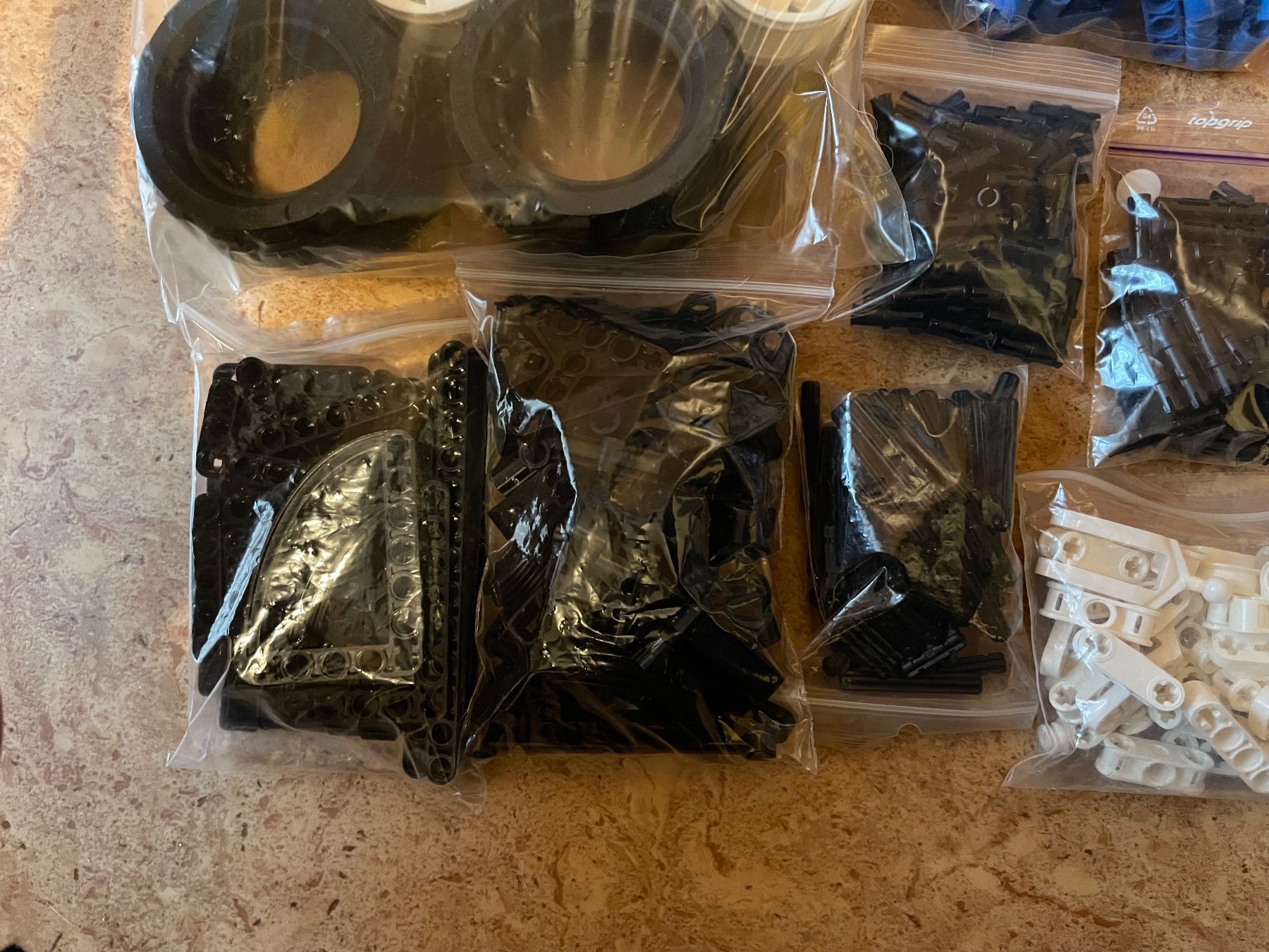 Lego Kit di costruzioni: Lego Technic 8435 Allrad Geländewagen – Usato da Airolo venduto da Bagaion99 5