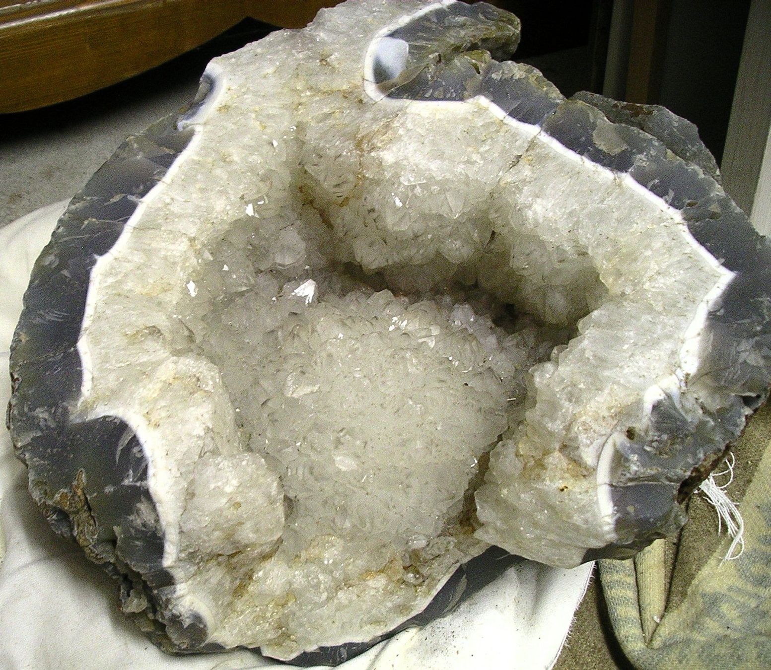 Minerali & Pietre curative: KristallGrotte, Mineralie – Usato da Oberhofen am Thunersee venduto da luuping99 1