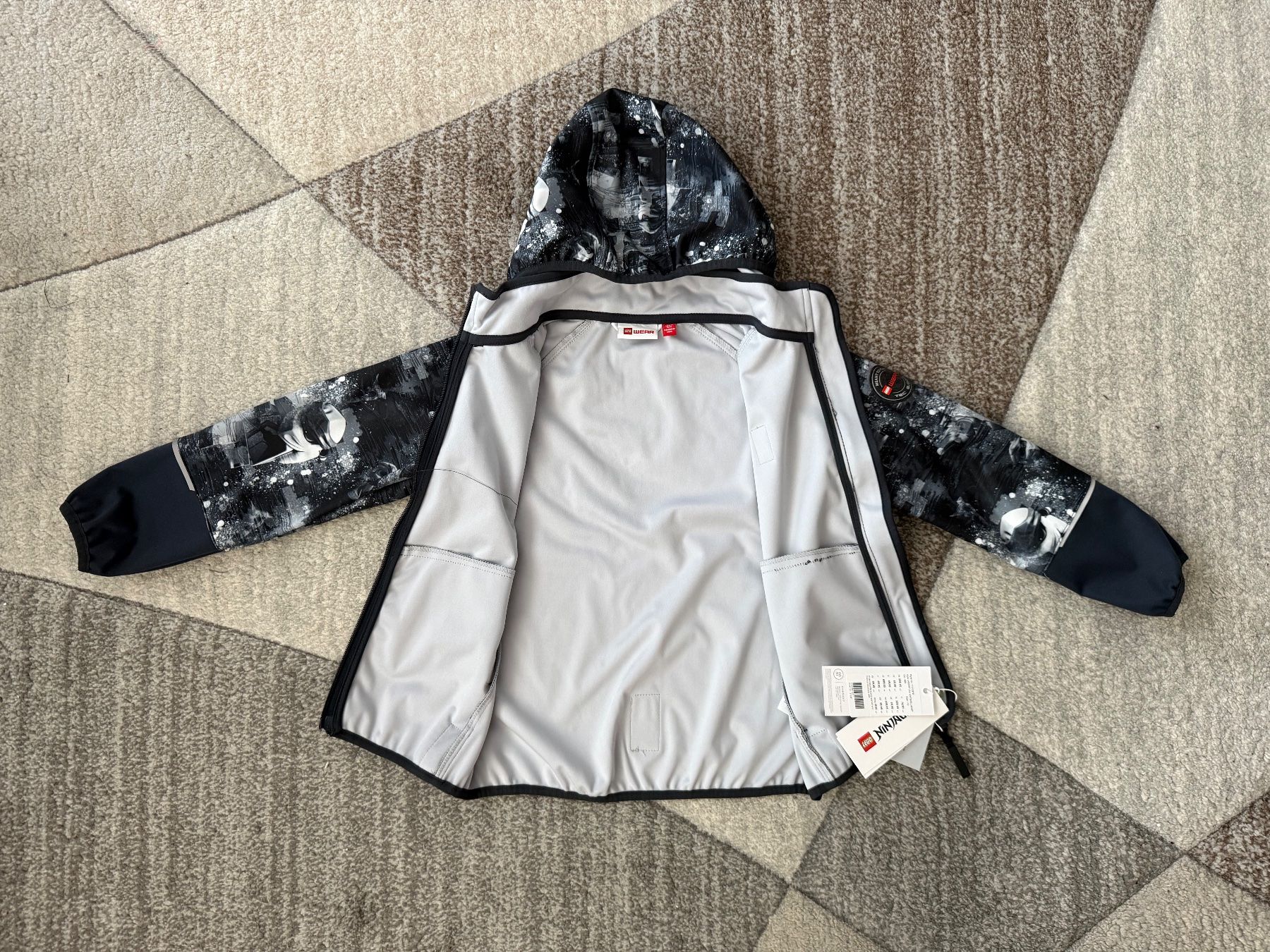 Lego Giacche & Cappotti: Lego Wear Ninjago Softshelljacke Gr.116 Neu – Nuovo e nell'imballaggio originale da Zürich venduto da makmakmak 2