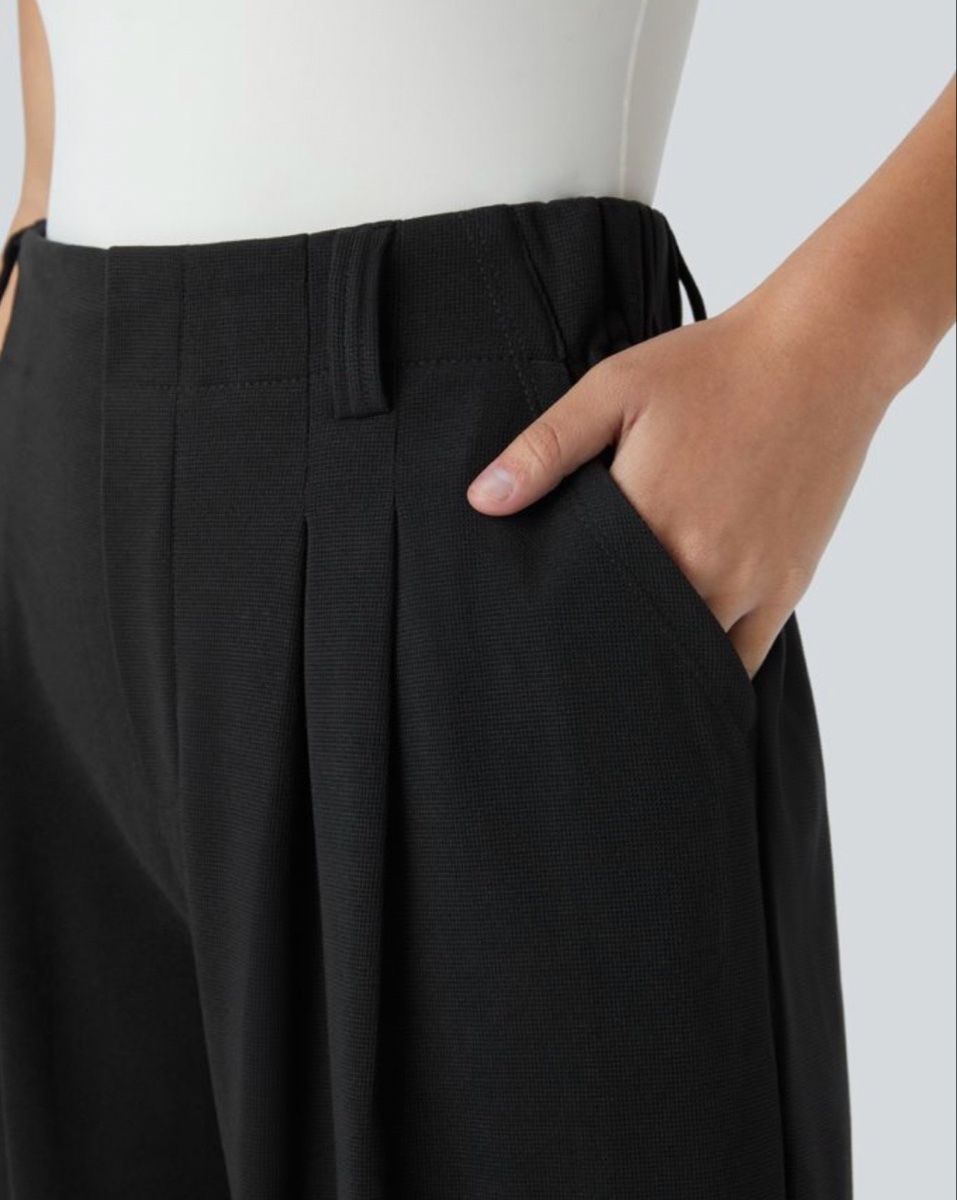 Halara Pantaloni: Stoffhose Halara schwarz Gr. M – Usato da Thun venduto da Dak5 2