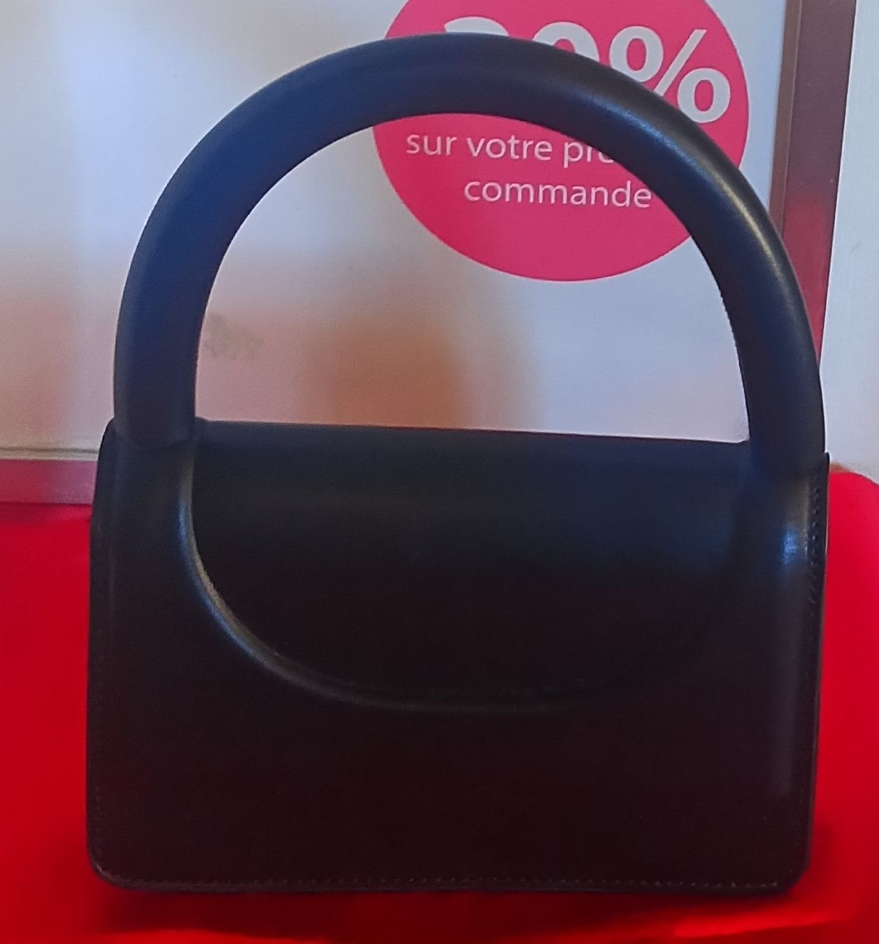 Borse da donna: Sac à main noir élégant - – Nuovo e nell'imballaggio originale da Gimel venduto da SimoneTata