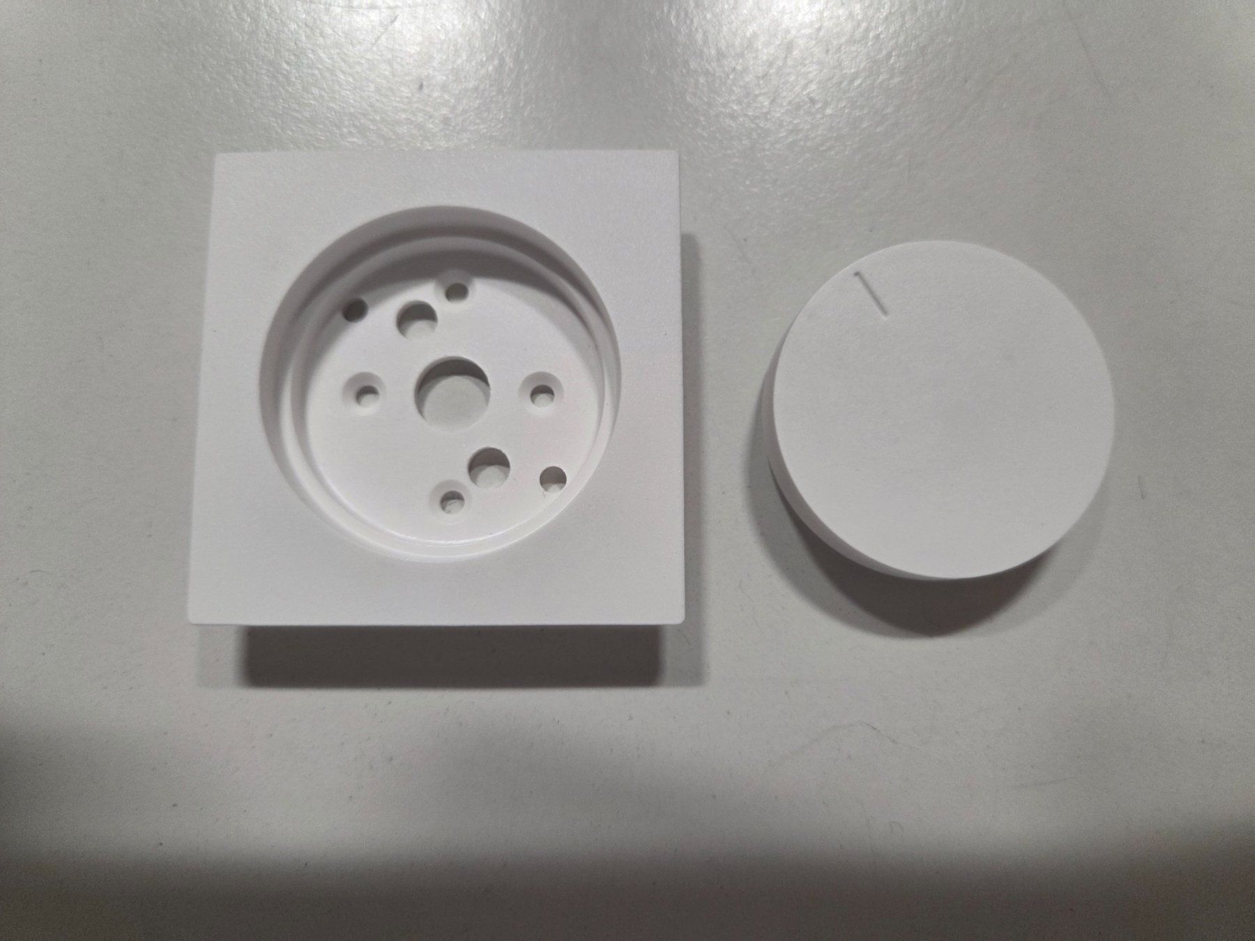 Hager Interruttori: Hager Drehdimmer Kallysto Frontplatte Weiss – Nuovo e nell'imballaggio originale da Zürich venduto da Alibaba1234 1