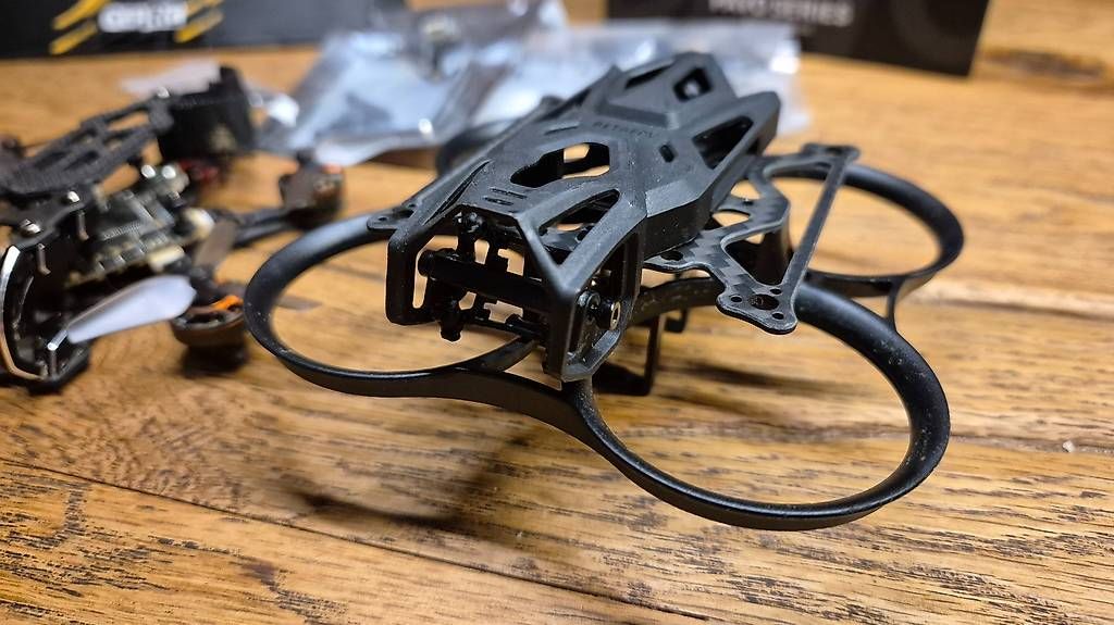FpV T-Cube 18/Pavo femto mit Lava 450mah (Gebraucht) in Landquart für ...