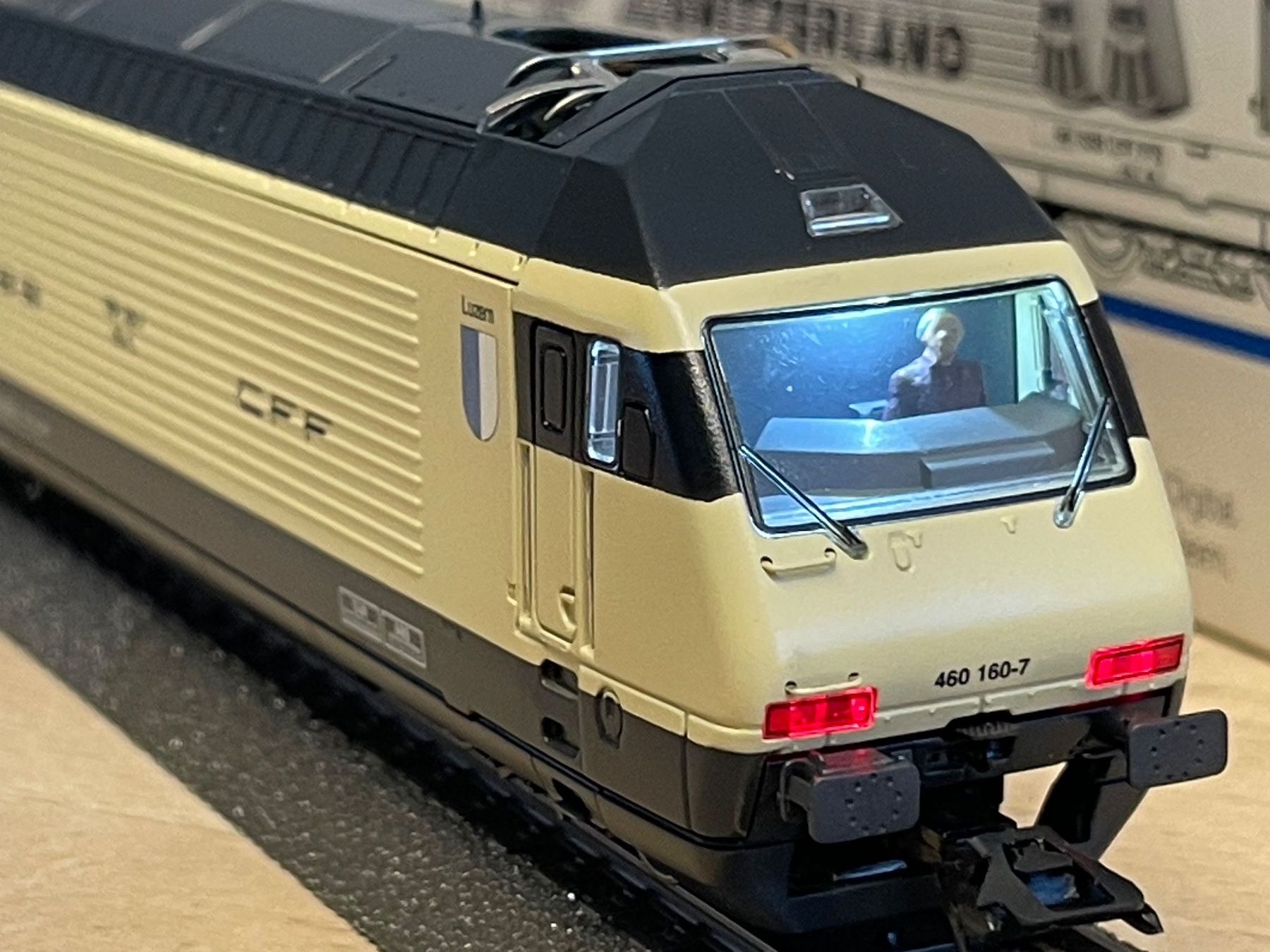 Märklin Modellini di ferrovie: Märklin Re 460 SBB Custom painted – Nuovo (secondo la descrizione) da Lützelflüh-Goldb venduto da overdose74 3