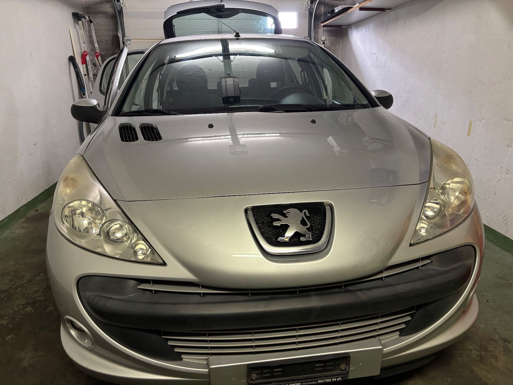 Peugeot Autos: Peugot 206+ 1.4 Trendy – D'occasion à Binz par mar_h798