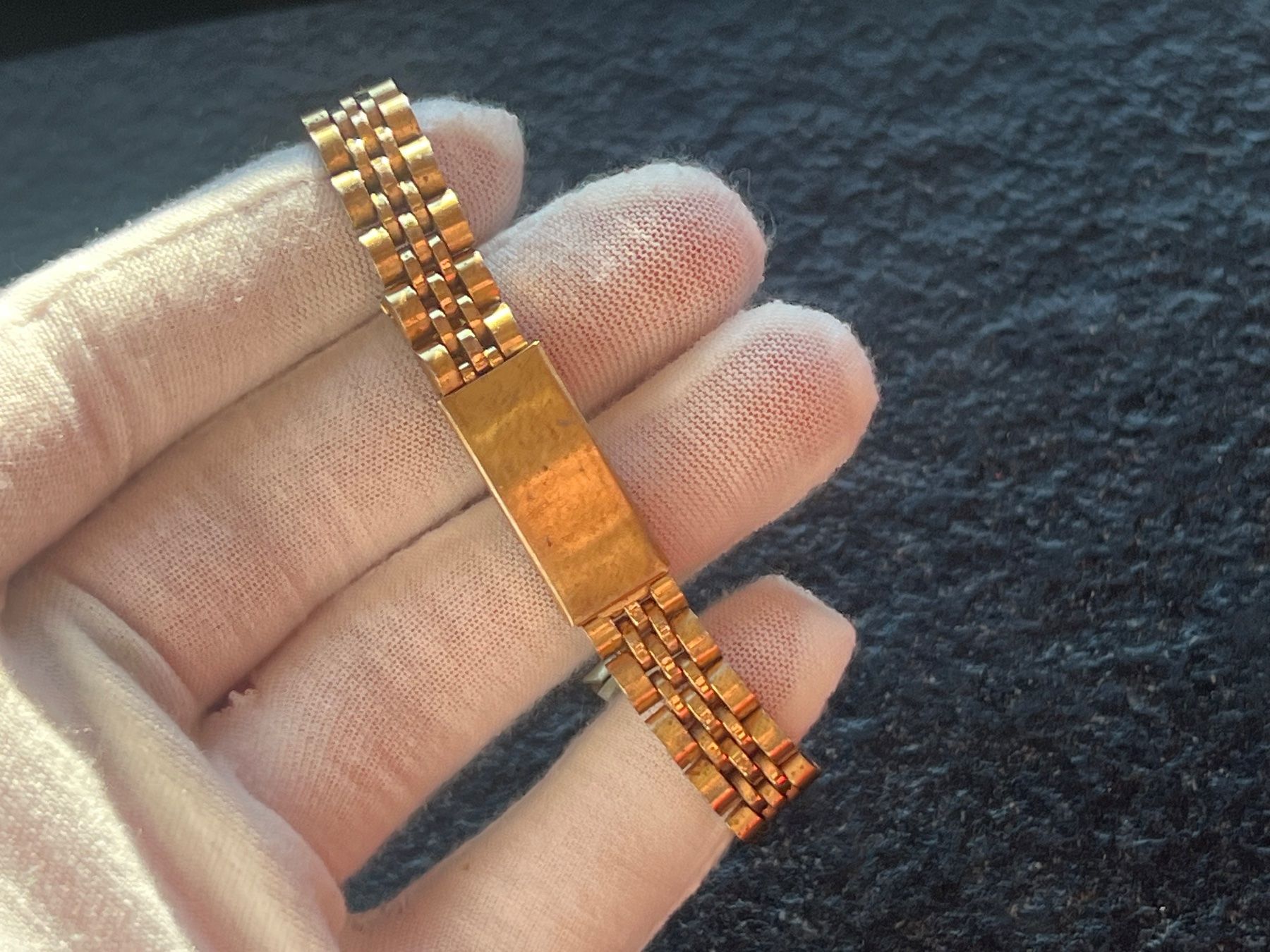 Uhren: Goldene Vintage Damenuhr Quartz – Gebraucht aus Steffisburg von FlorianJohner 2