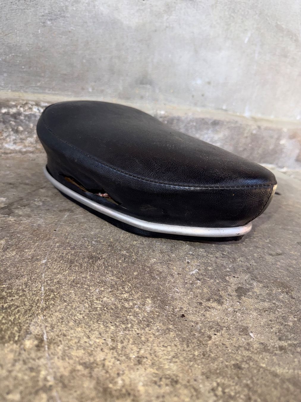 Puch Pièces pour mobylette: Mofa Sattel – D'occasion à Fahrni b. Thun par berger_tuning34 2
