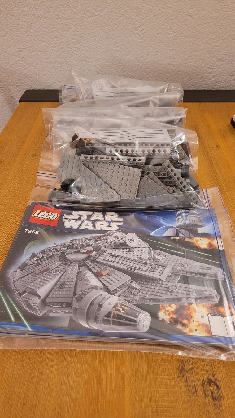 Lego Baukästen: Lego Millennium Falcon - 7965 – Gebraucht aus Münchenbuchsee von Scorsy 2