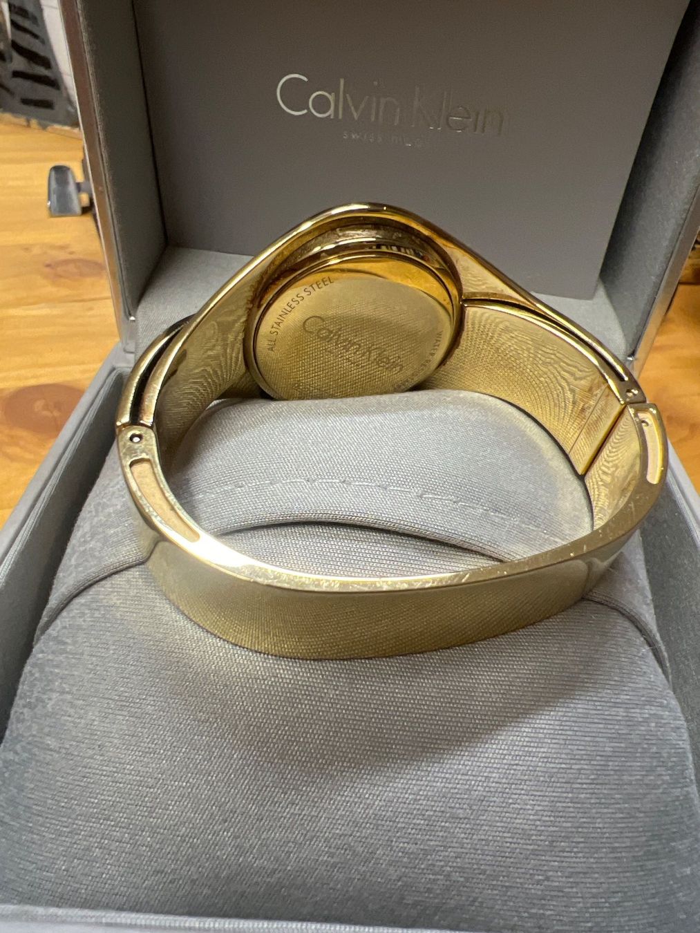 Calvin Klein Uhren: Schöne Spangen Uhr Calvin Klein – Gebraucht aus Maienfeld von 8796 2