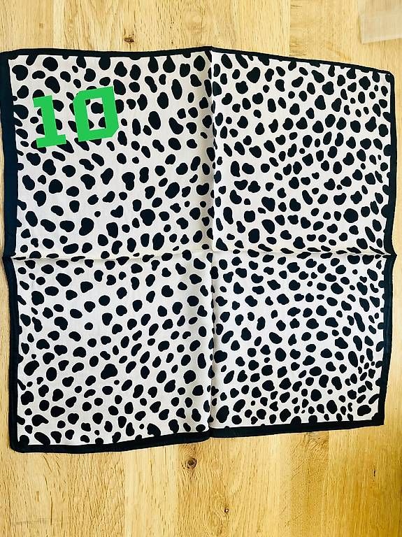 Foulard & Sciarpe: Print Seidentuch – Nuovo e nell'imballaggio originale da Jona venduto da ron_b8wq 2
