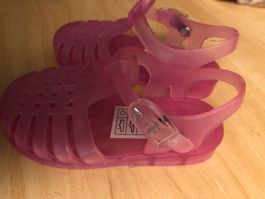 Neue rosa Badesandalen  gr.22