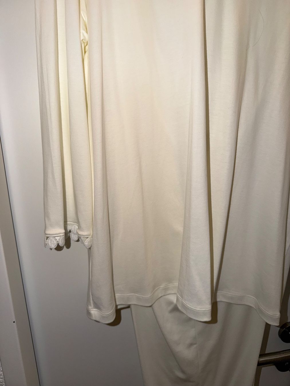 Hanro Négligés & Pyjamas: Pyjama HANRO L neu – Neuf (Voir description) à Dornach par samuti 1