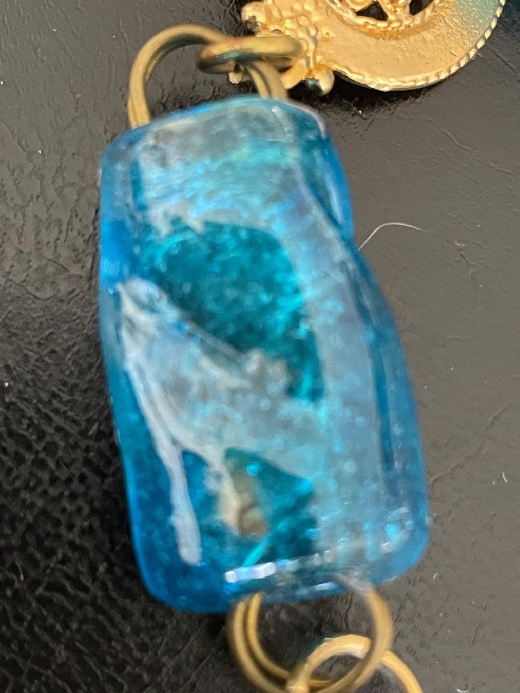 Catenine: Blaue Glas-Kette mit Golddetails – Usato da Schwerzenbach venduto da Tamama 6