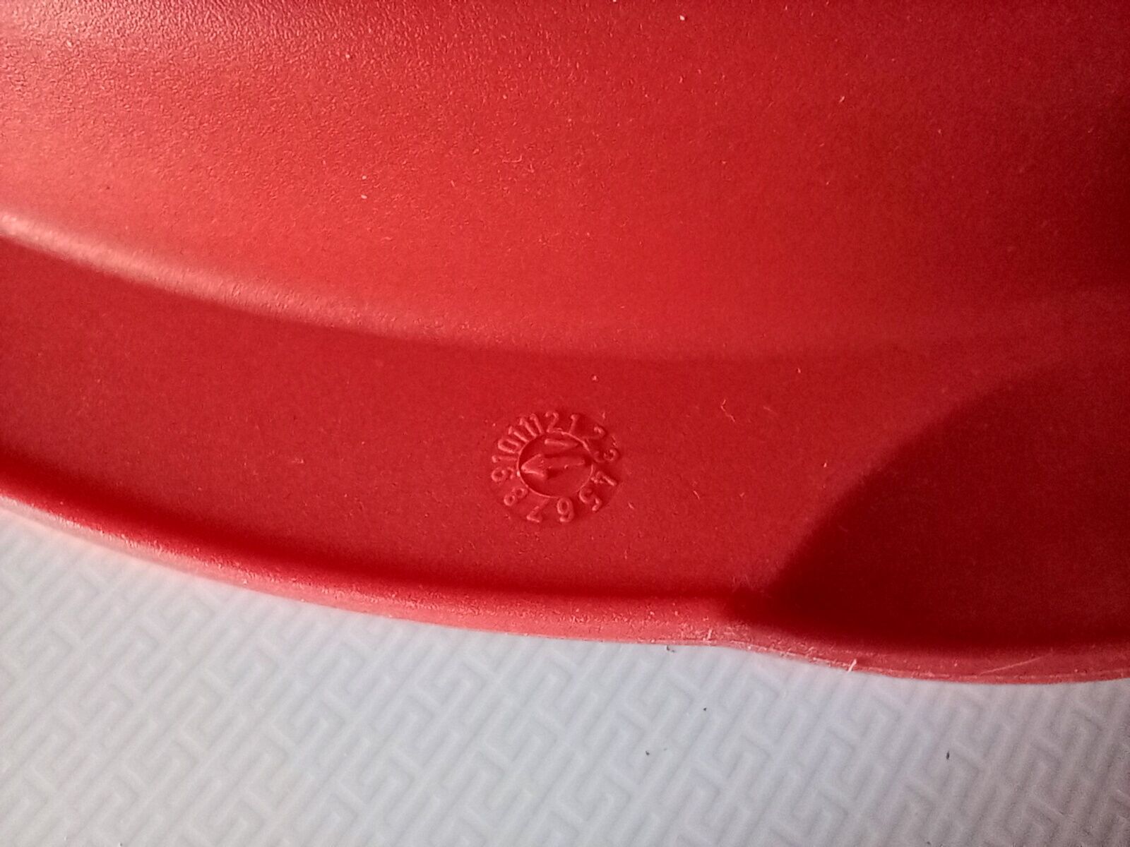 Tupperware Teglie da forno: Tupperware Guggelhupfform gebraucht – Usato da Rehetobel venduto da Modi98 1