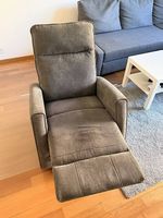 Relaxsessel / Fernsehsessel mit ausziehbarer Fussstütze