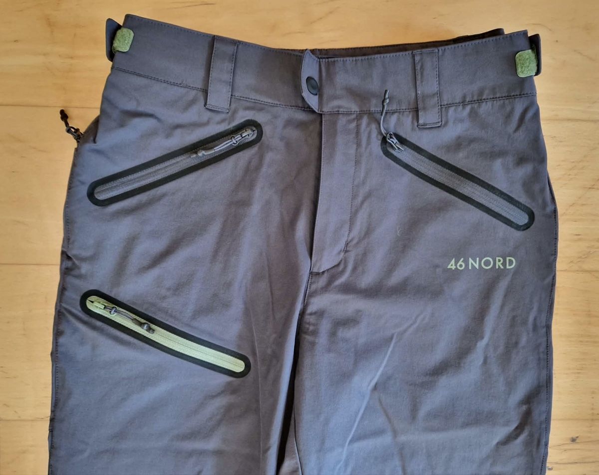 46 Nord Pantaloni: 46 Nord Wanderhose, Gr. 46, NEU – Nuovo e nell'imballaggio originale da Hittnau venduto da Katzenherz 1