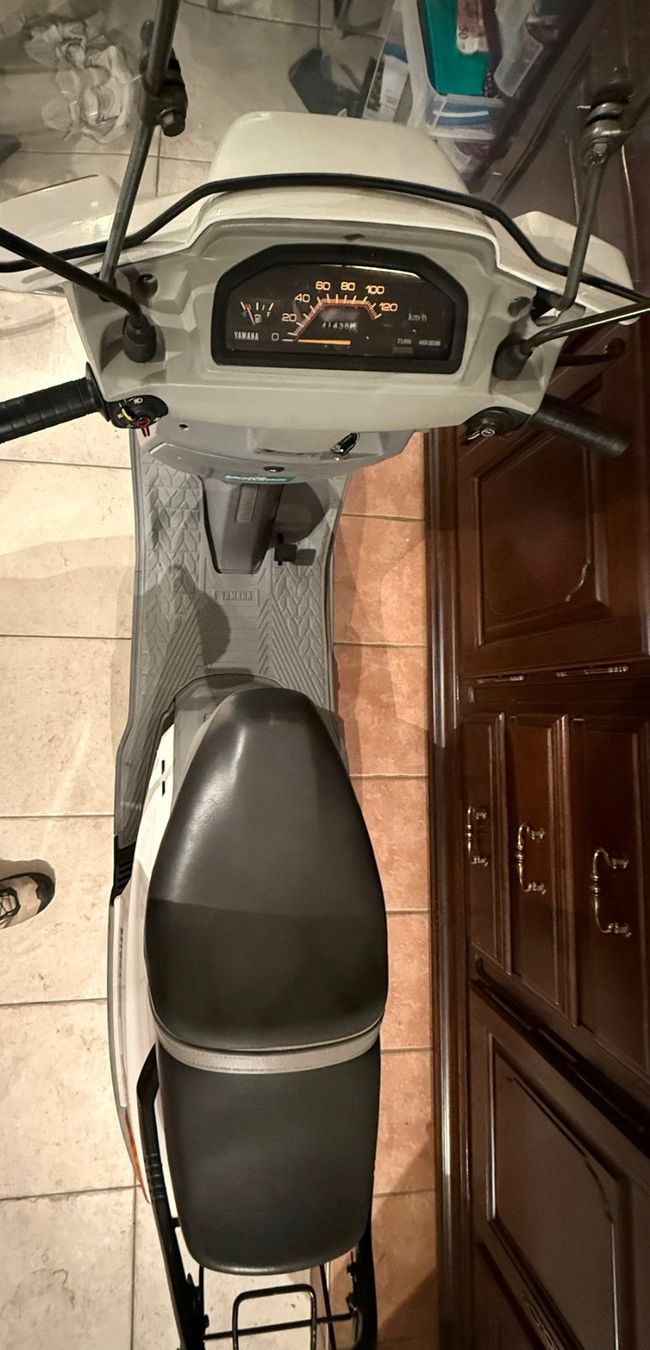 Yamaha Scooter: YAMAHA XC 125 BELUGA 4 temps – Usato da Vucherens venduto da Chexbres69 5
