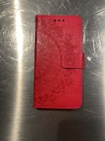 Handyhülle für Apple iPhone 16 rot mit Mandala neu