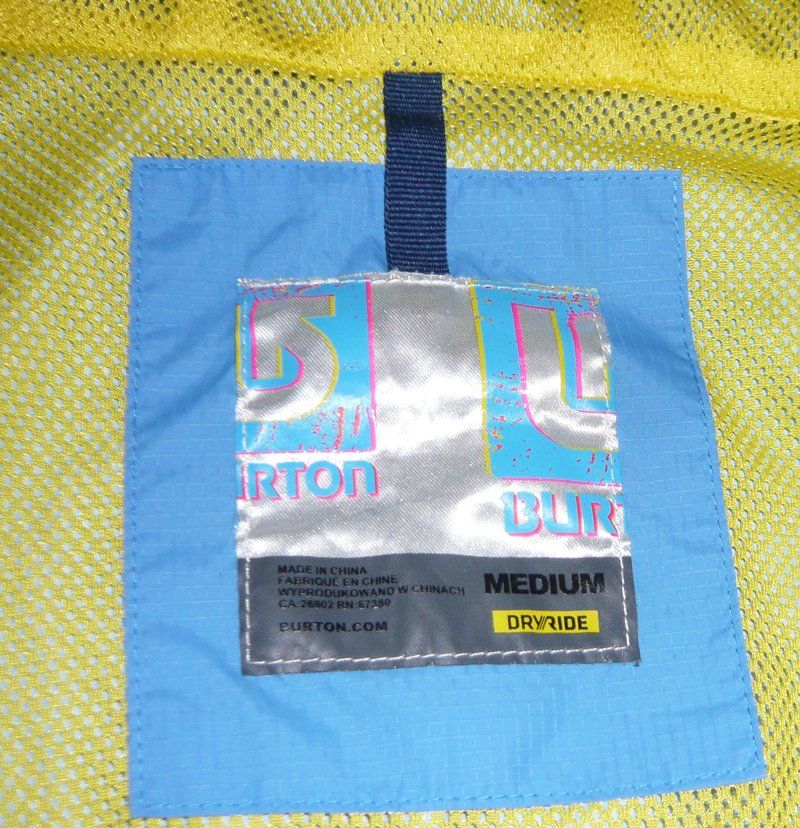 Burton Giacche: Jacke / Regenjacke Burton Gr 134-140 – Usato da Ruggell venduto da Btt 2
