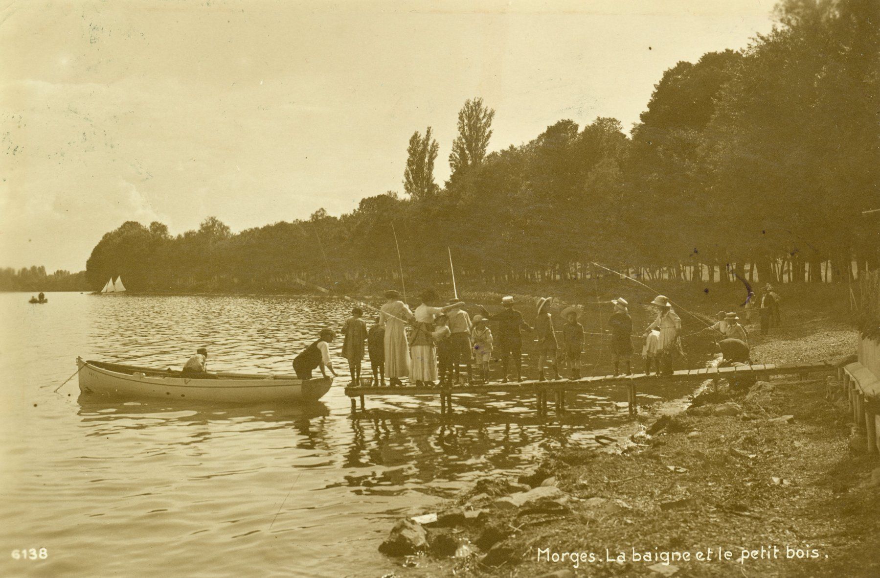 Cartoline postali: Morges - La baigne et le petit bois – Usato da Chavornay venduto da SupraSenna