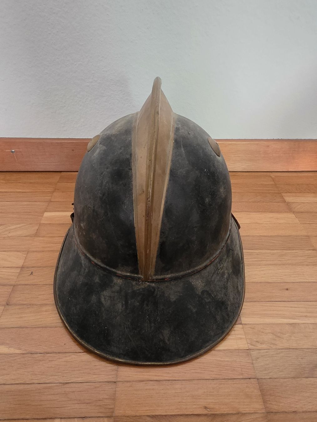 Feuerwehr: Antiker Feuerwehrhelm – Gebraucht aus Winterthur von Eljabanebre 3