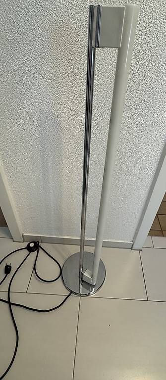 Lampes: Steh Leuchte Tube Light  Design – D'occasion à Bern par Ninitto