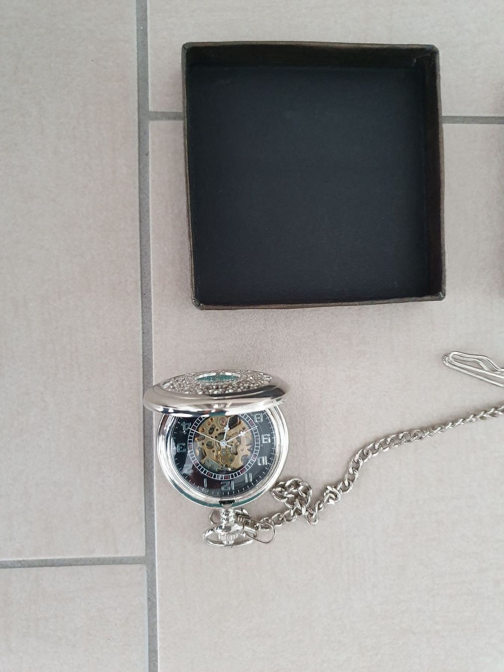 Uhren: Elegante Taschenuhr mit Etui – Neu und originalverpackt aus Ostermundigen von aydin014 3