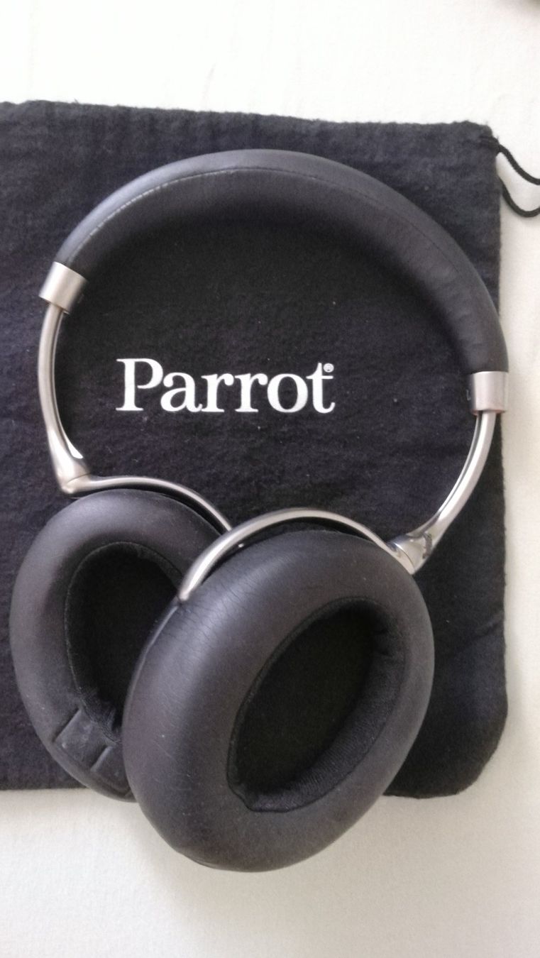Parrot Cuffie: Parrot Zik – Usato da Meggen venduto da Malecifent 4