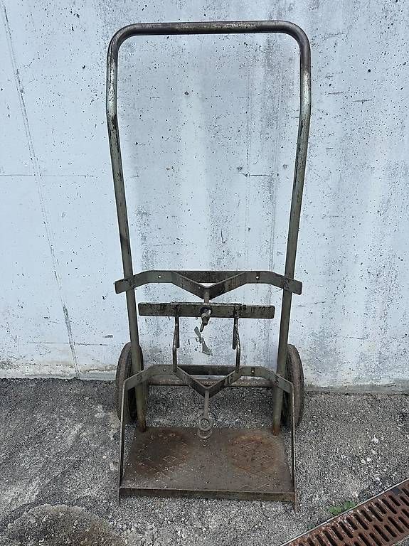 Carrelli di trasporto: Flaschenwagen – Usato da Sünikon venduto da Diana7881 1