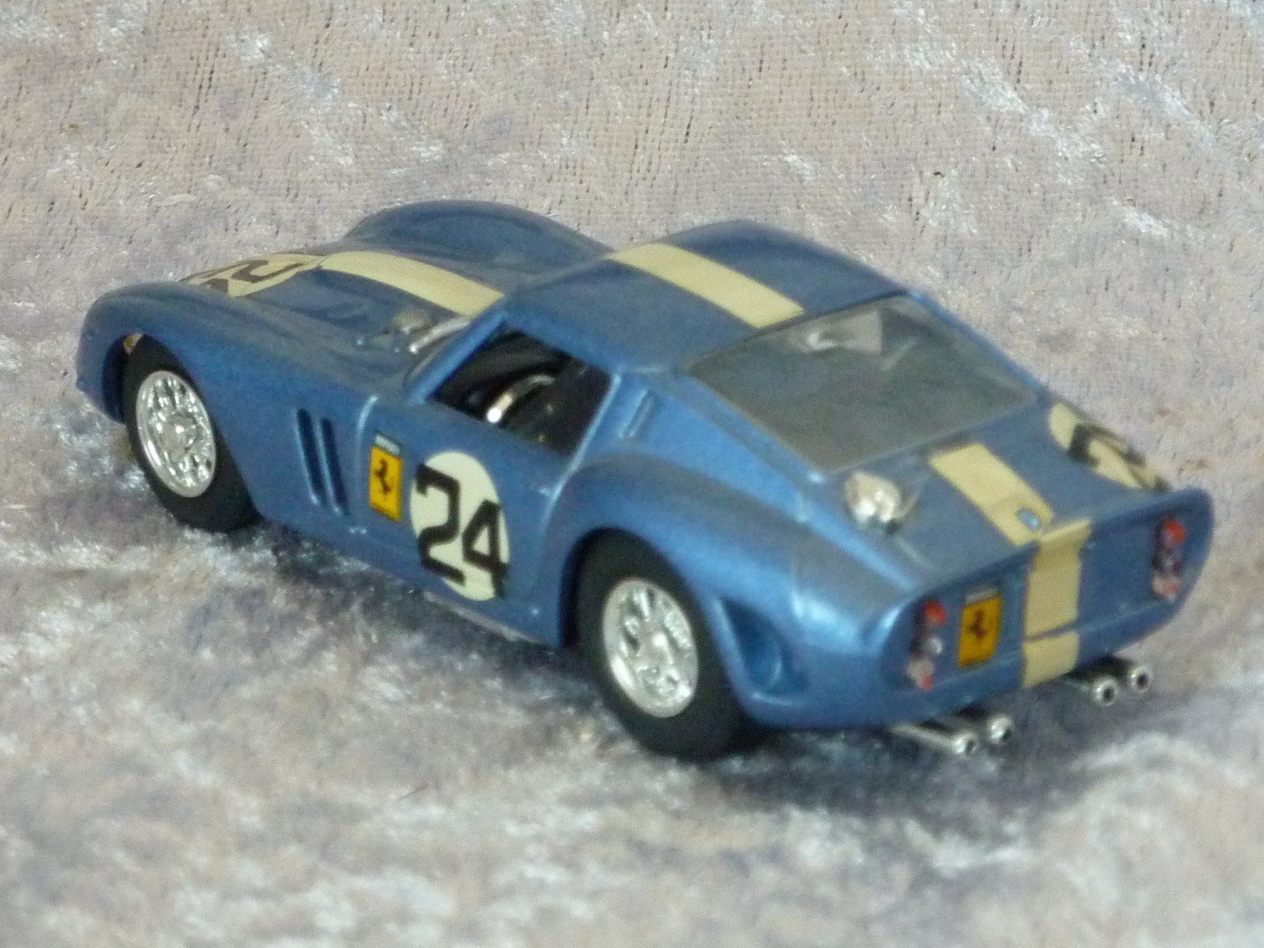 Ferrari Modellautos: Ferrari GTO 1963 #24  1:43 – Gebraucht aus Dürrenäsch von modellautos4you 2