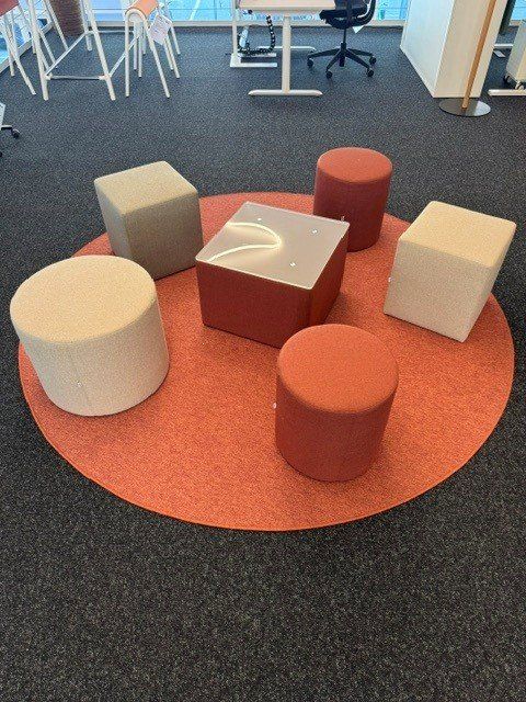 Divani: Lounge-Set 7-teilig | Design Sitzgruppe mit Glastisch | Neu – Nuovo (secondo la descrizione) da Münchenstein venduto da VBDflorenz 2