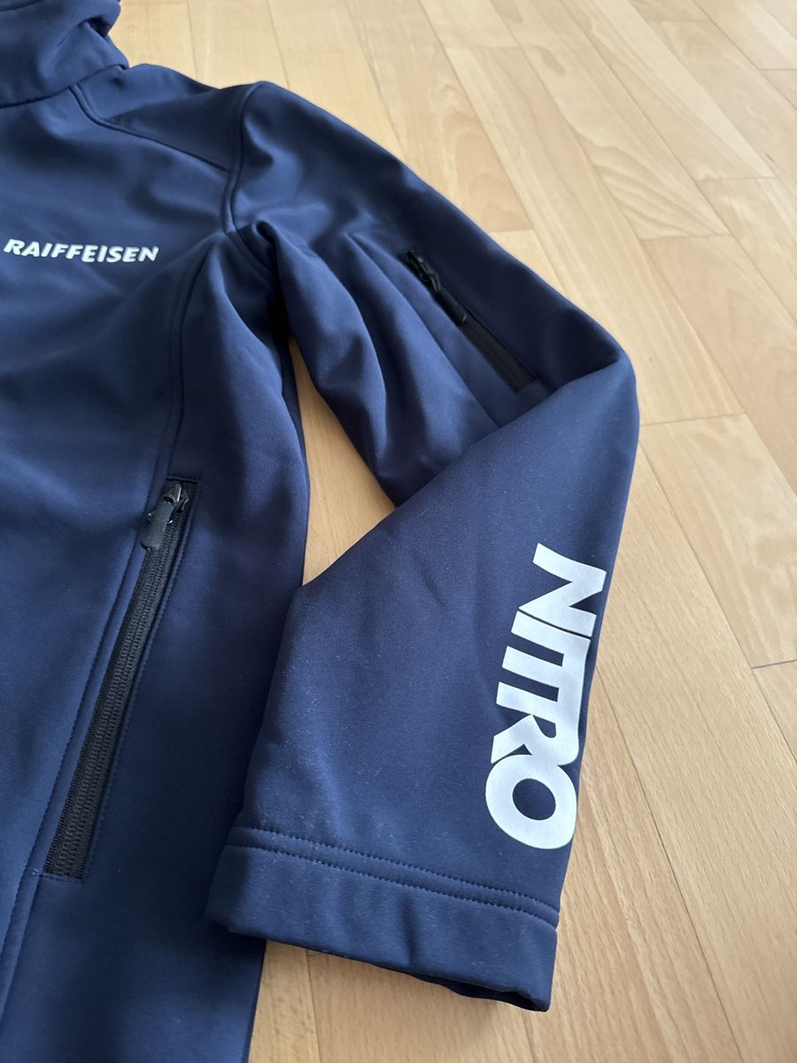 Snowboard Nitro Giacche: Kariban Softshelljacke Grösse S, Raiffeisen, Nitro – Usato da Abtwil SG venduto da ale2002 1