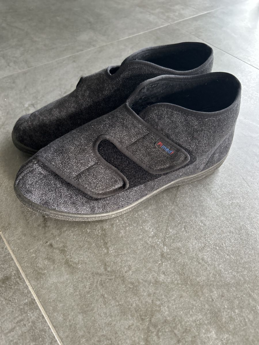Scarpe da uomo: Pantoufles Pimed 45 noires – Usato da Yens venduto da Chriis 1