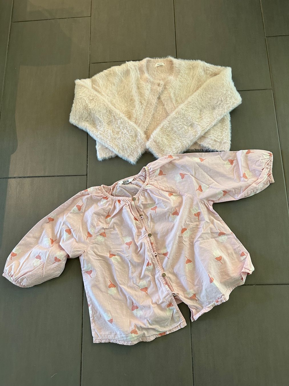 Lotti & Set di vestiti: 8-teiliges Kleiderset Sommer Mädchen Gr. 140 – Usato da Uetikon am See venduto da sambasan 1