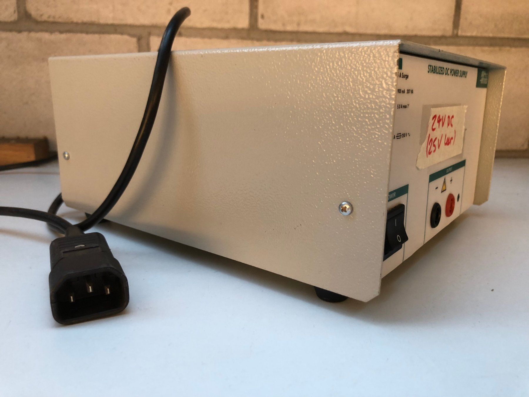 Elektronikbauteile: Netzteil konventionell 24V DC 3A – Gebraucht aus Hinterkappelen von atomschnee 3