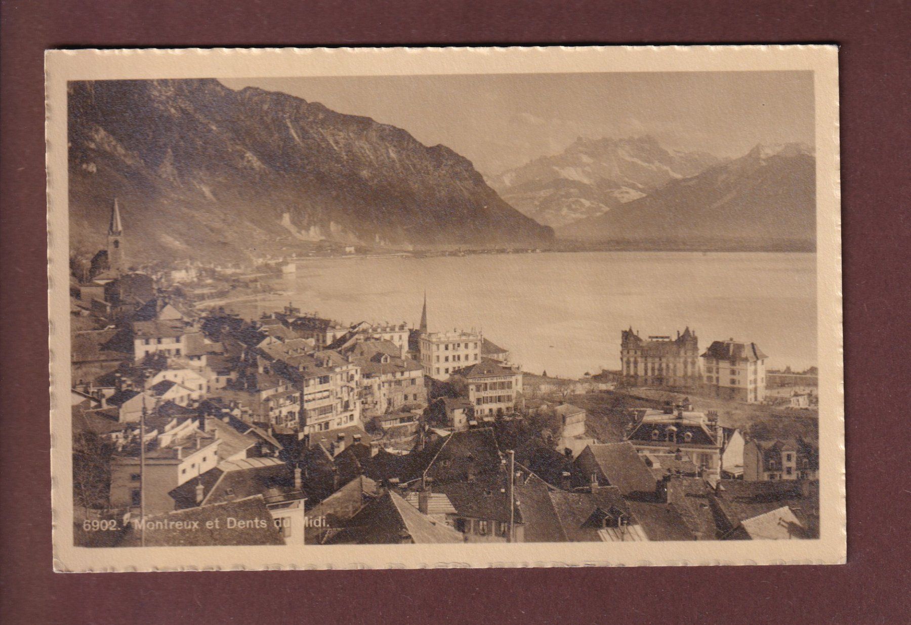 Cartoline postali: MONTREUX - Dents du Midi – Usato da Pully venduto da nicecards