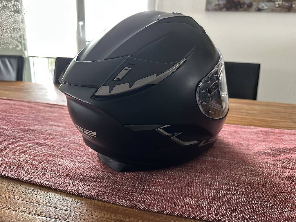 Helme & Visiere: LS2 Motorradhelm – Gebraucht aus Diessbach b. Büren von maeldysli 1