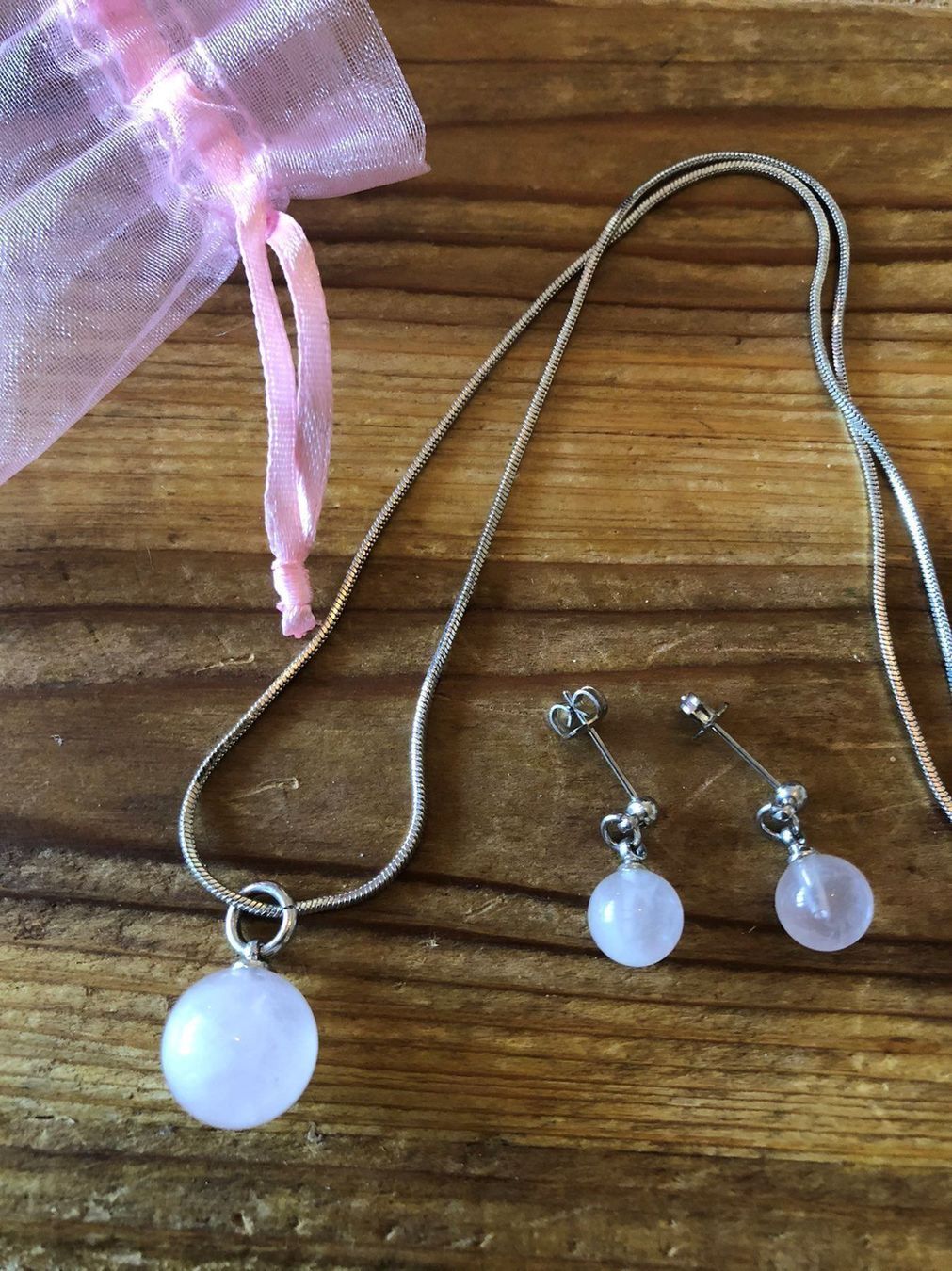 Catenine: Parure quartz rose neuve – Nuovo e nell'imballaggio originale da Perroy venduto da barballalla 1