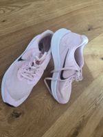 Nike Starrunner, Gr. 40, Rosa/Pink, ideal für Sport/Freizeit