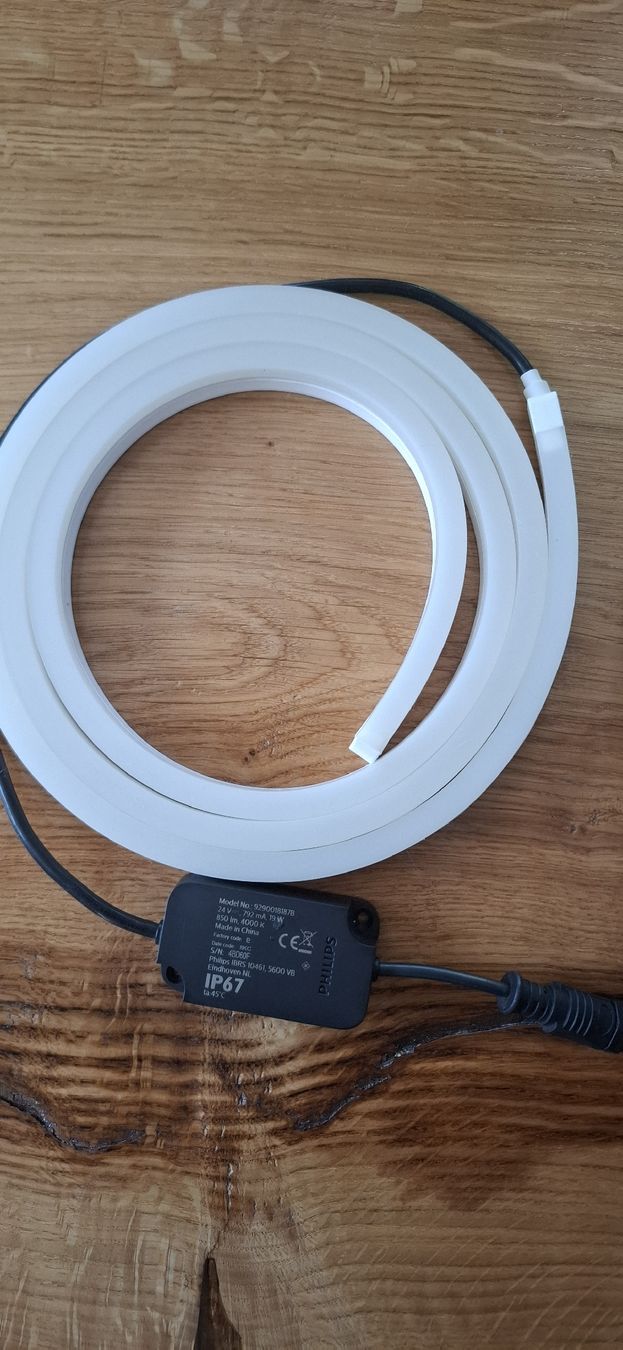 Philips Lampade: Hue Philips lightstrip outdoor 2m – Usato da Guntershausen venduto da Jtattoo
