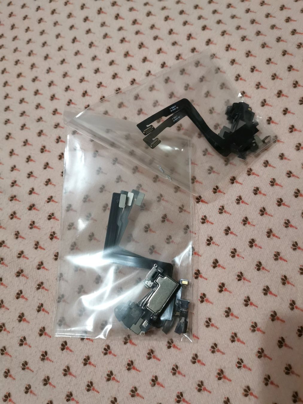 Apple Handys / Smartphones: Iphone 11 Pro OEM Lautsprecher komplett Flex Proximity – Neu und originalverpackt aus Nottwil von Verkaufen001 1