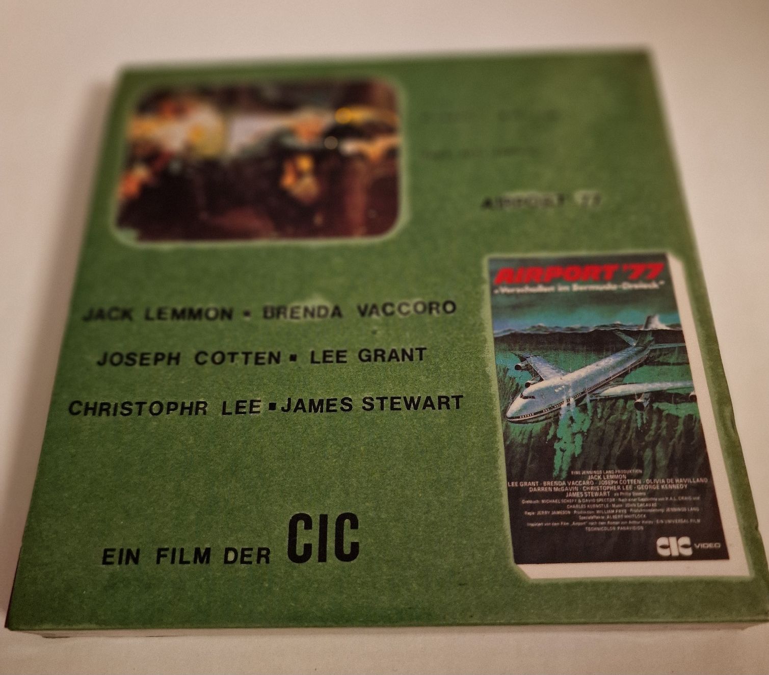 Home Cinema: Film "Airport '77" Super 8 – Usato da Bazenheid venduto da romicar 1