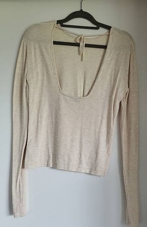 NA-KD Pullover mit tiefem Rückenausschnitt Gr. M 