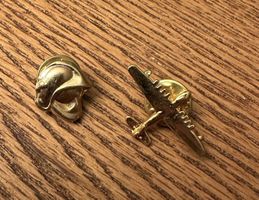 Pin - Flugzeug und Helm