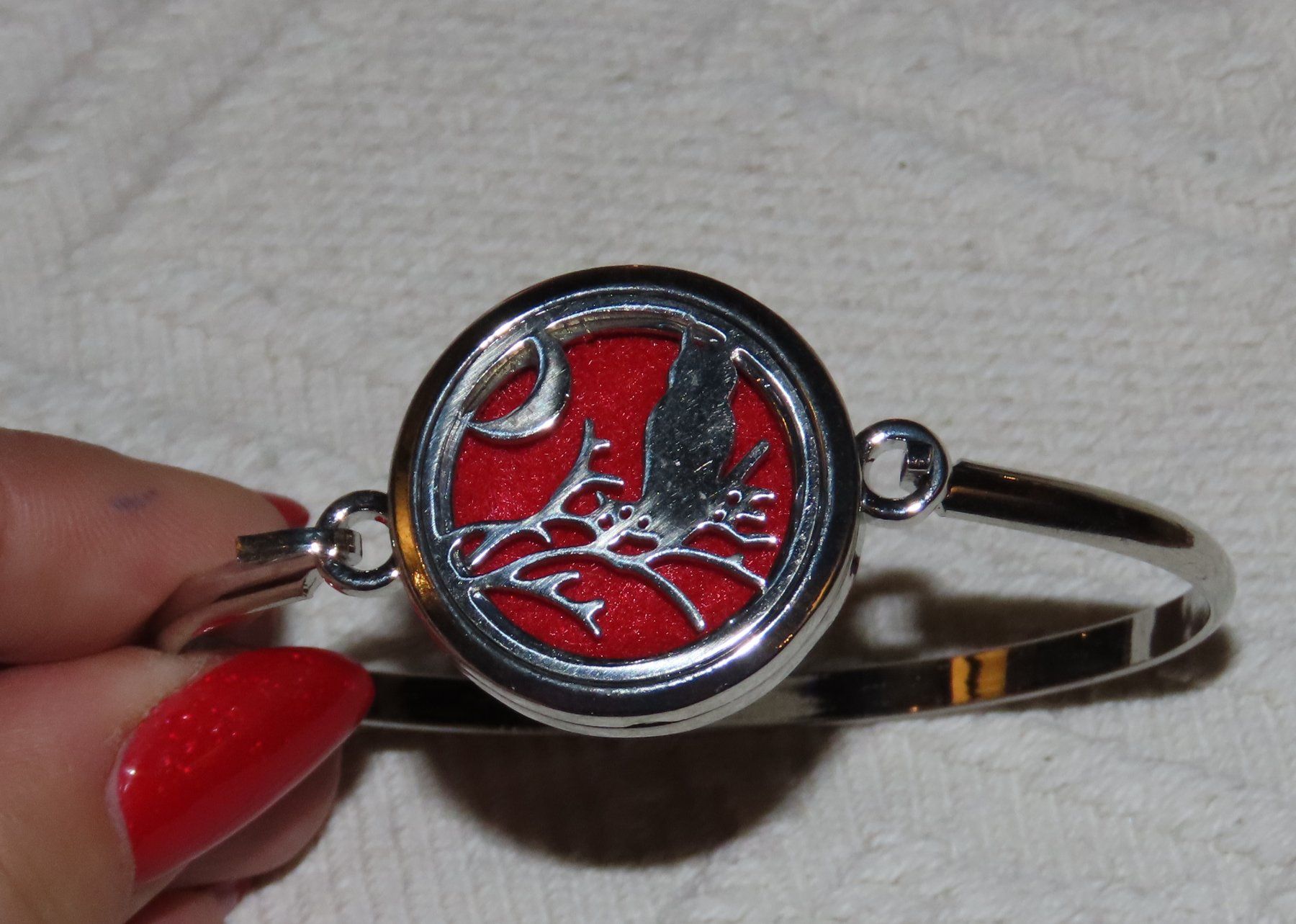 Armbänder & -reifen: Bracelet diffuseur Hibou -  Neuf! – Gebraucht aus Troistorrents von Marion70