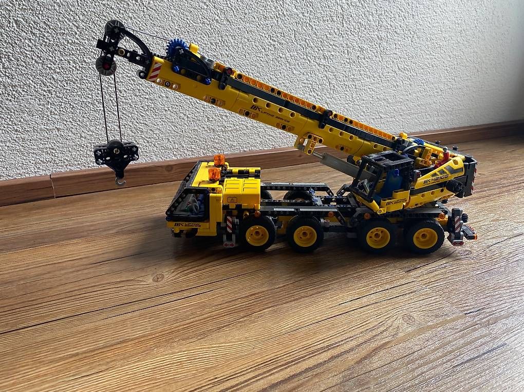 Baukästen: Lego Technic Kran-LkW – Gebraucht aus Davos-Wiesen von nikita06 2