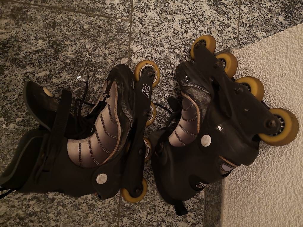 Pattini in linea & Pattini a rotelle: Rollschuhe  – Usato da Basel venduto da del_rjb8 1