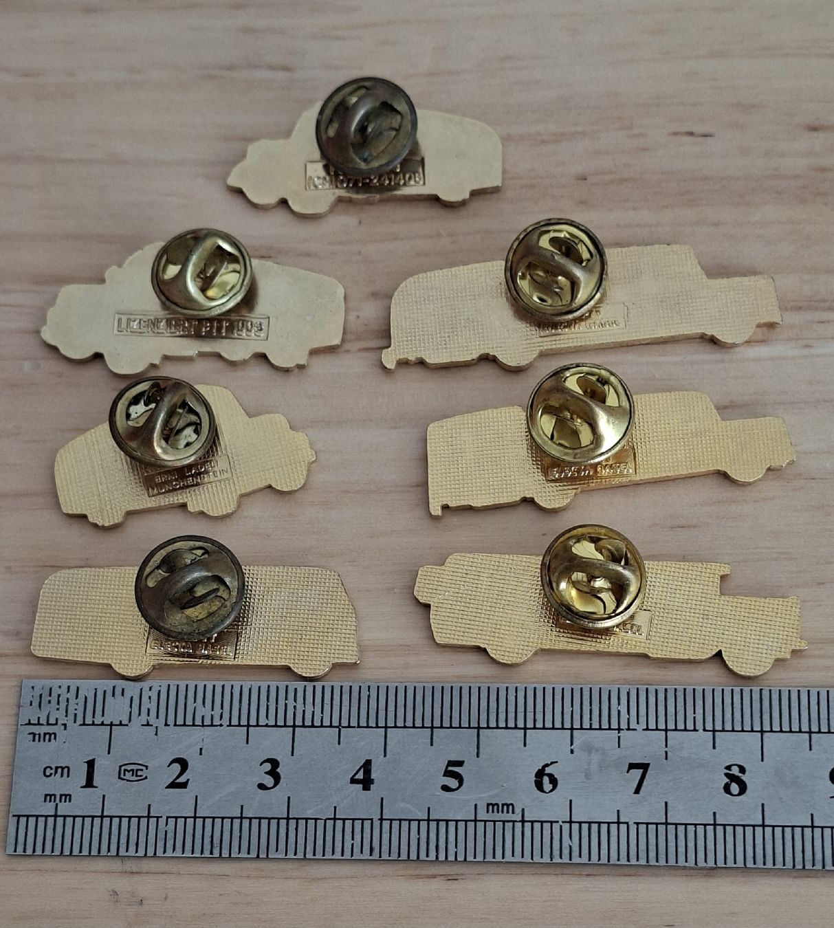 Placchette & Badge: 7 Pins Bus PTT – Usato da Kriens venduto da Wolly85 1