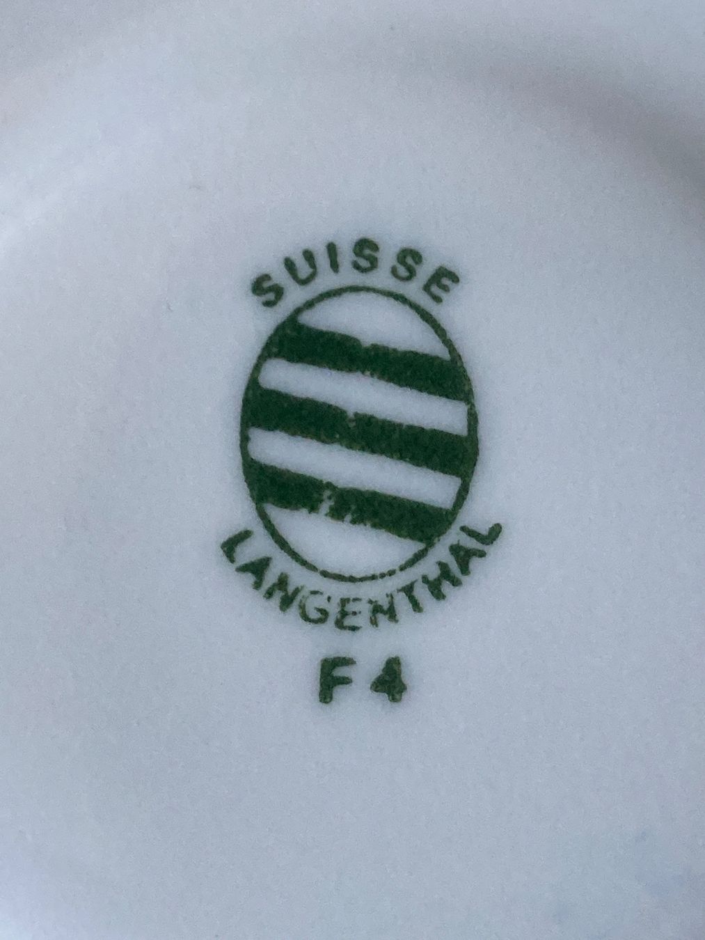 Assiettes: 2 Langenthal Unterteller mit Edelweiss und Bauernhaus – D'occasion à Zürich par Chaeffeler 5